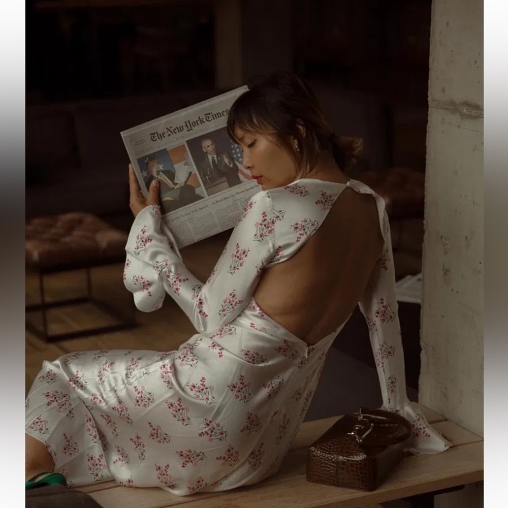 Les Reveries Floral-Print Silk Maxi Dress - Picture 2 of 10